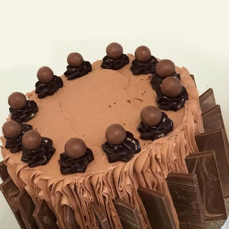 Carburettor Chocolate Cake